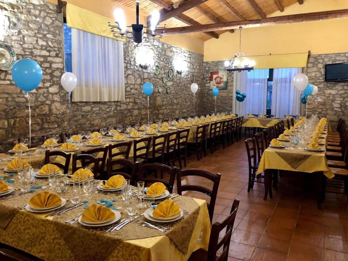 Agriturismo Russa Belladonna กัลตาจีโรเน ภายนอก รูปภาพ